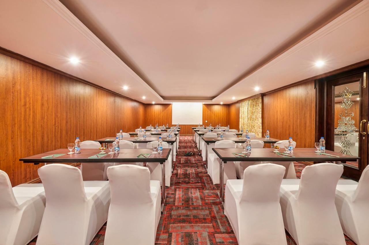 Mayfair Lake Resort Raipur  Bagian luar foto